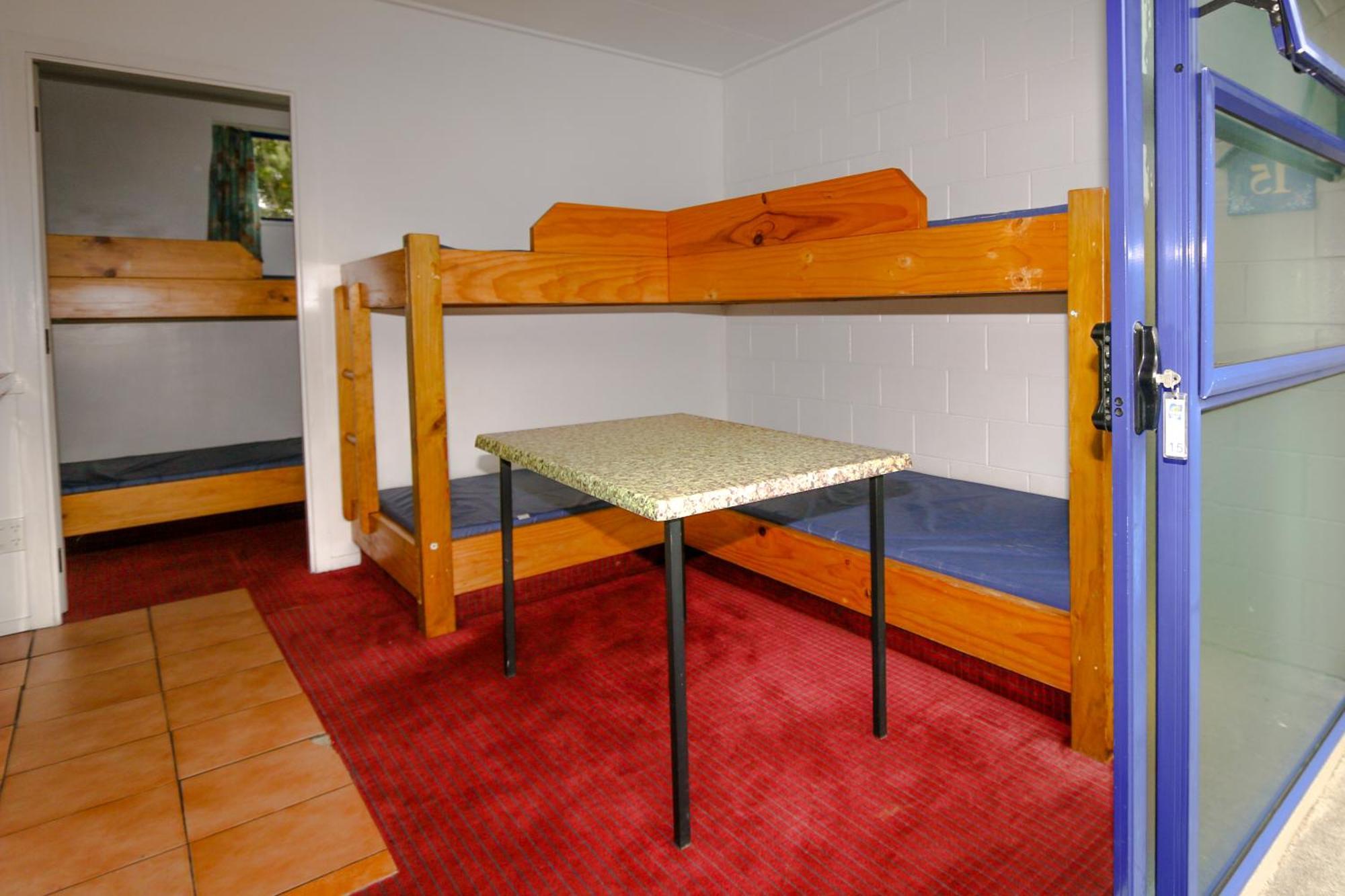 New Plymouth Top 10 Holiday Park Quarto foto